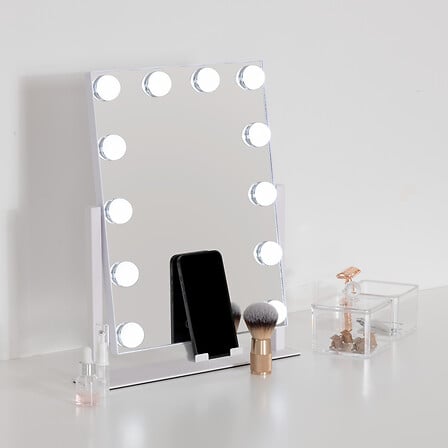 Hollywood Mirror